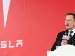Elon Musk abre empleos remotos con sueldos de hasta US$270 mil: revisa los requisitos y cómo postular