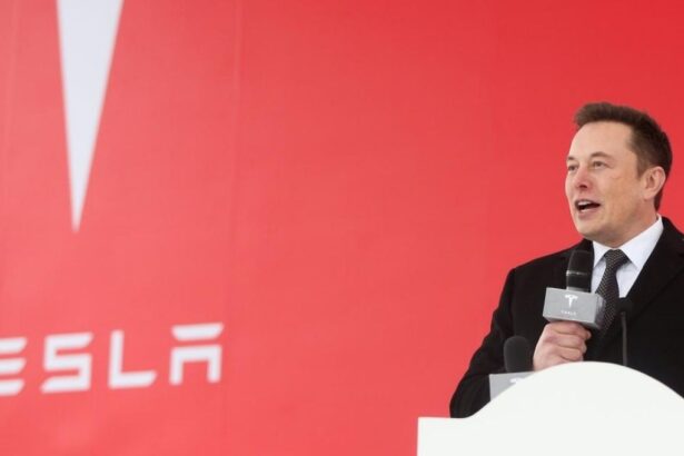 Elon Musk abre empleos remotos con sueldos de hasta US$270 mil: revisa los requisitos y cómo postular