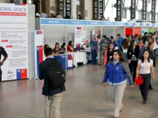 Feria laboral en Concepción ofrecerá 1.700 vacantes este jueves
