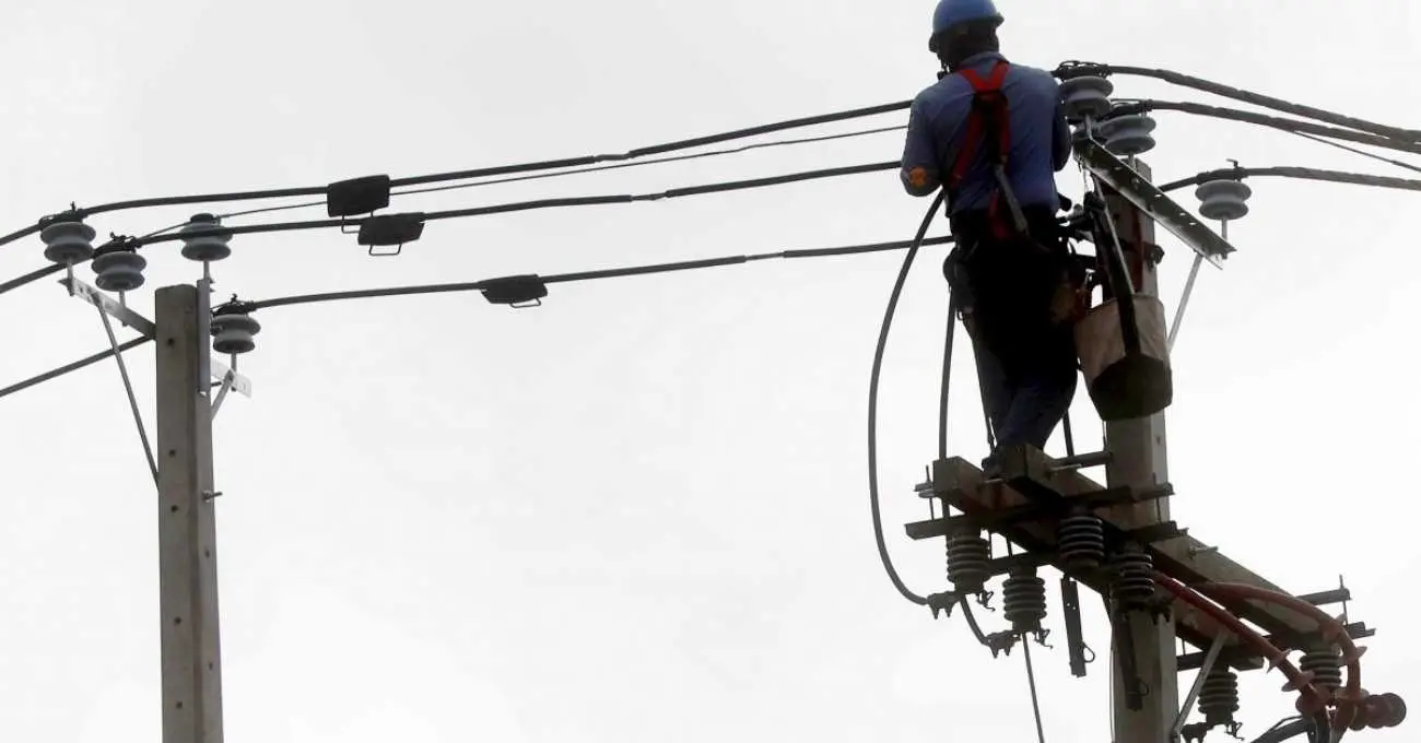 Enel anuncia cortes de luz para 12 comunas de Santiago este miércoles 10 de septiembre Enel anuncia cortes de luz para 12 comunas de Santiago este miércoles 10 de septiembre