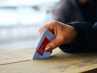 Servel ofrece trabajos con remuneración hasta $157 mil en las elecciones presidenciales de noviembre