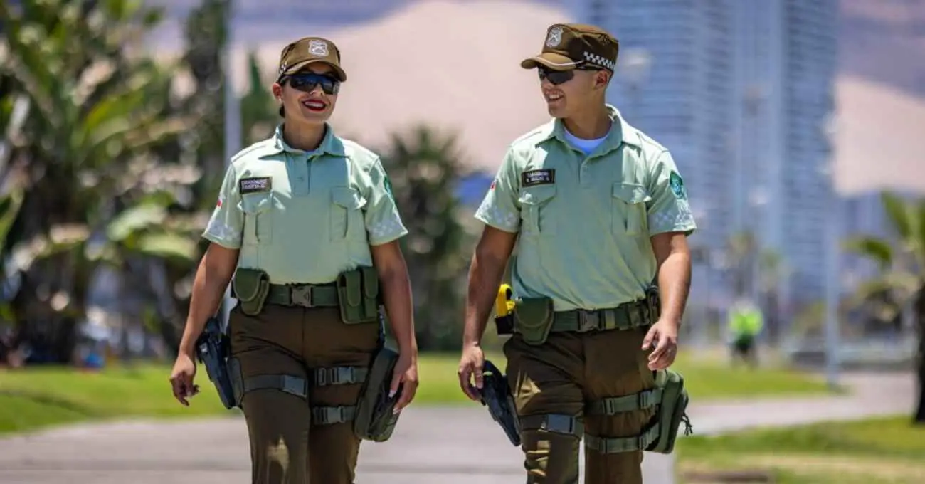 ¿Cuánto gana un carabinero recién egresado? Conoce los sueldos según su grado en la institución