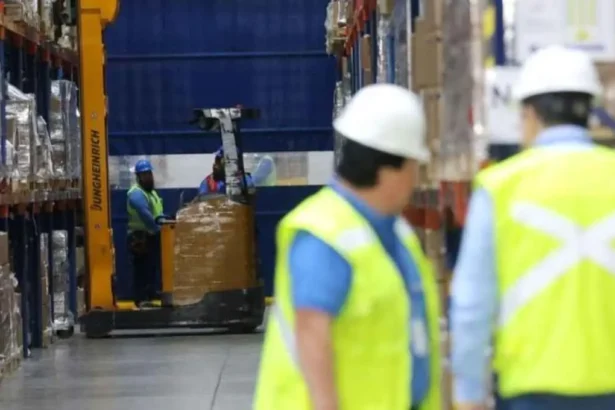 Sueldos y vacantes: Abren 2.500 vacantes laborales para trabajar en el Cyber Monday 2025