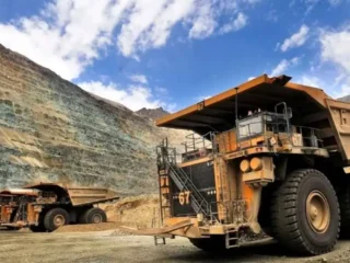 Ministerio de Minería tiene ofertas de empleo con sueldos de hasta $4 millones: Postula acá