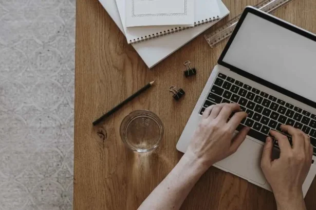 Trabajar en el Cyber Monday: Conoce los sueldos de las ofertas laborales que hay para el evento de descuentos online