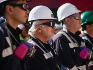 Codelco abre nuevas vacantes para expertos en minería en Atacama y Región Metropolitana