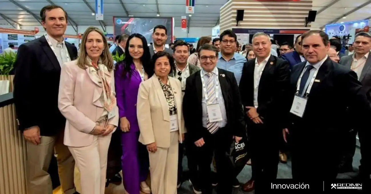 Destacada participación de Aprimin en Perumin 37 con más de 65 mil asistentes y liderazgo femenino en la minería regional.
