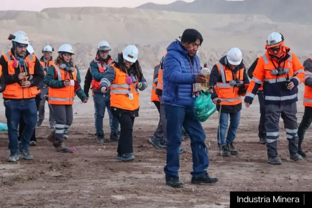 Renovación de compromiso con la Madre Tierra en Radomiro Tomic