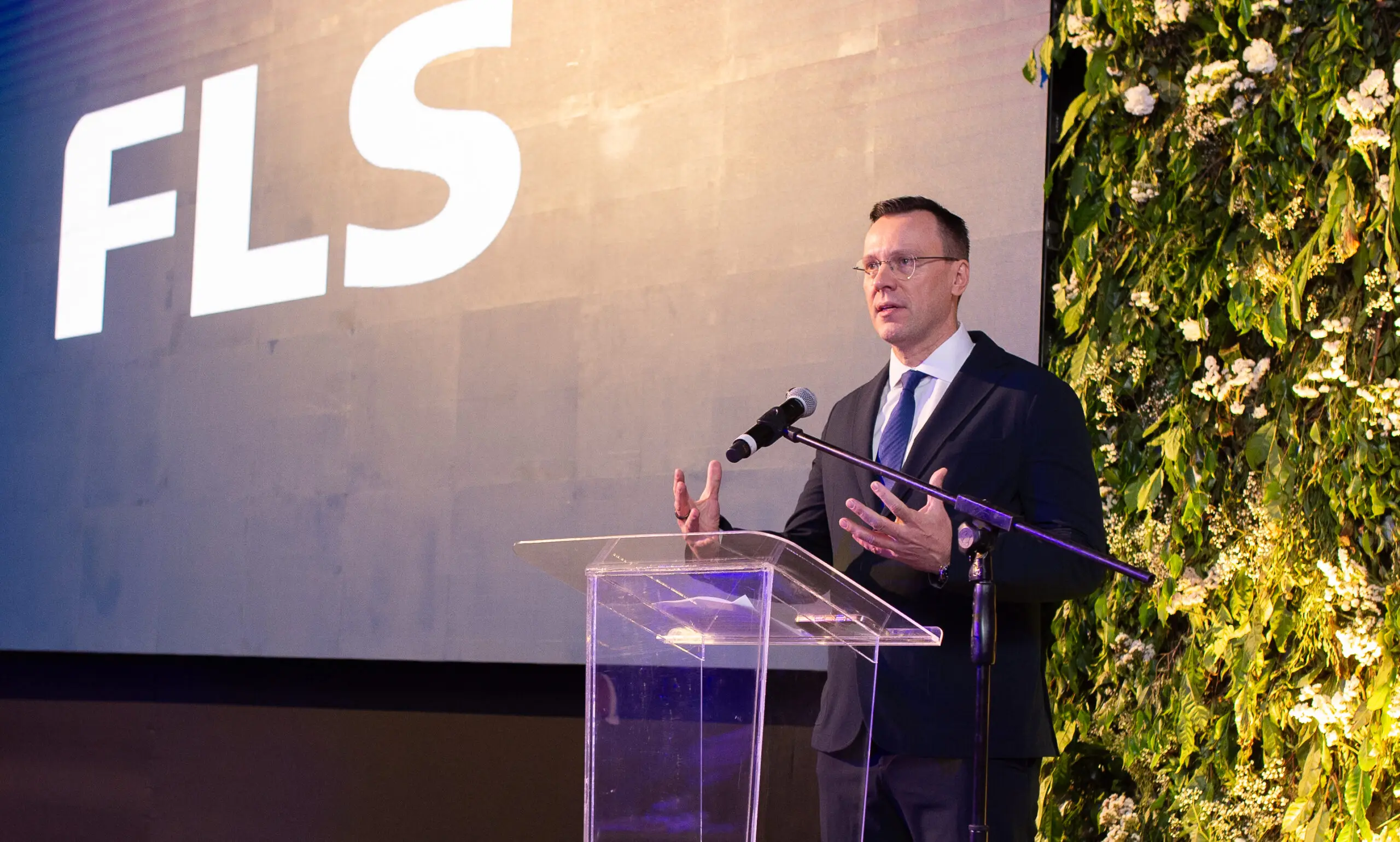 FLS destaca en PERUMIN 2025 con soluciones de revestimientos y reciclaje para una minería más sostenible 