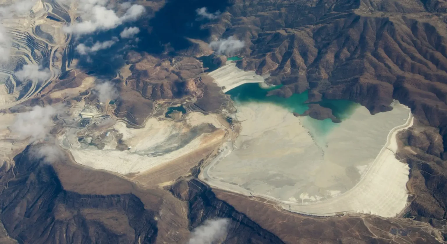 Académica UAI desarrolla proyecto para recuperar cobalto y níquel desde relaves mineros