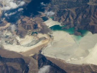 Académica UAI desarrolla proyecto para recuperar cobalto y níquel desde relaves mineros