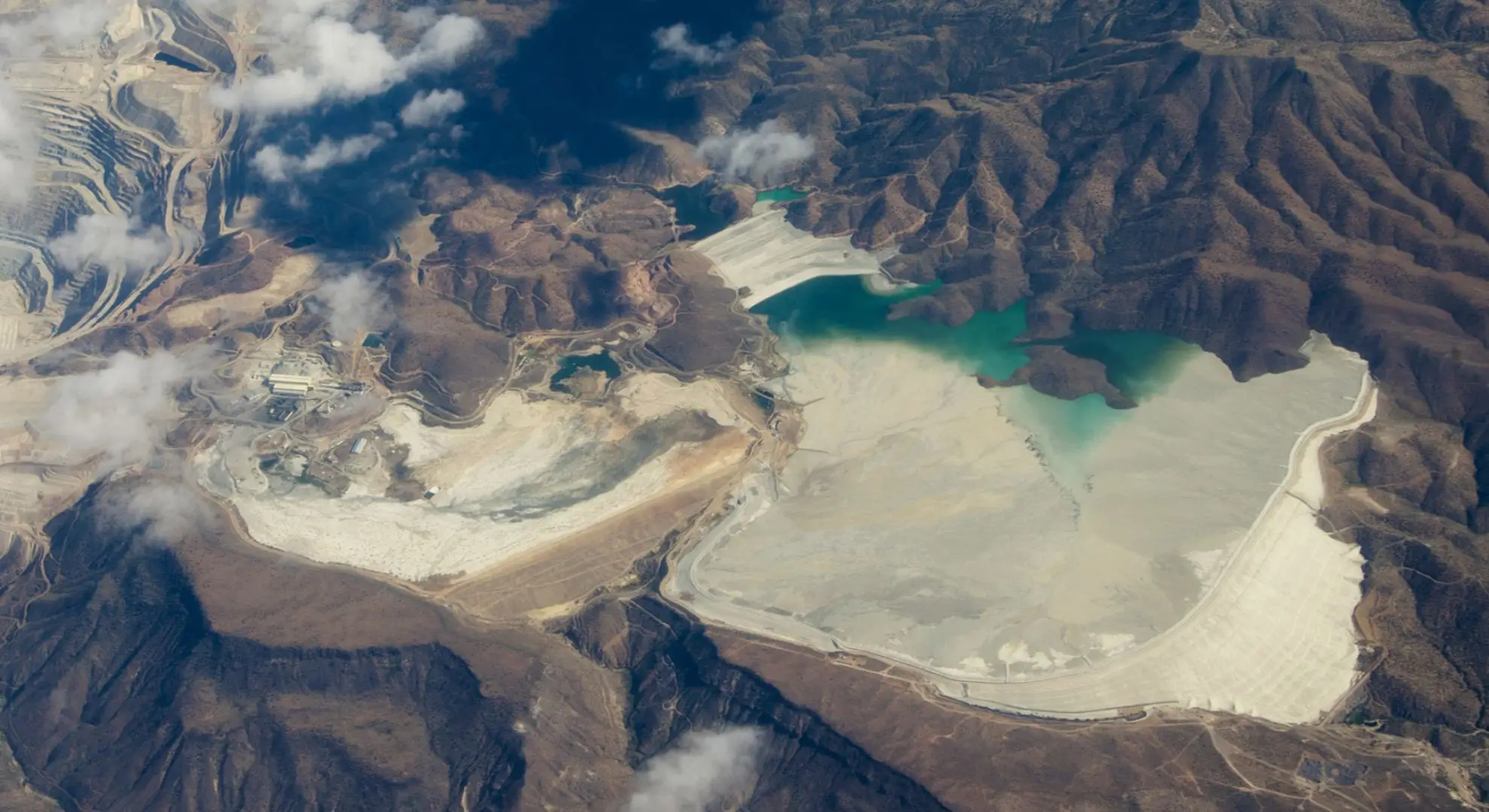 Académica UAI desarrolla proyecto para recuperar cobalto y níquel desde relaves mineros
