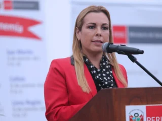 Crítica de Fiorella Molinelli: Congreso no es capaz de reformar la minera