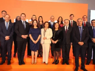 BHP celebra 140 años junto a ministra de Minería y autoridades