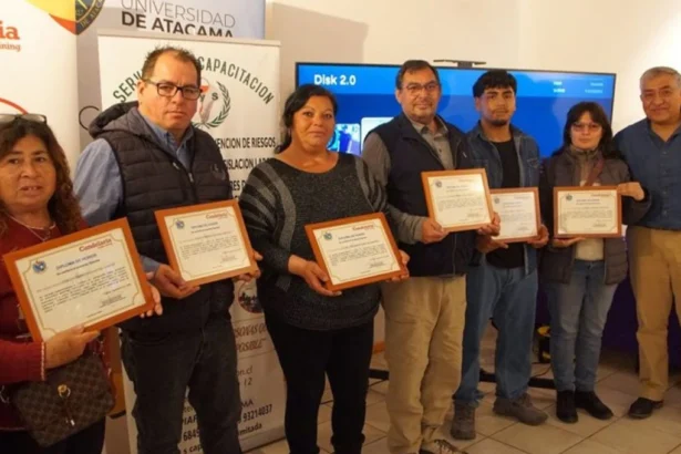 Vecinas y vecinos de Caldera mejoran sus competencias de empleabilidad con apoyo del Distrito Candelaria Lundin Mining