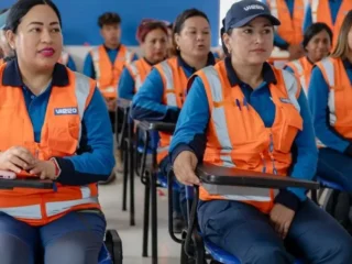 VIGGO abre nuevas becas para que más mujeres accedan a licencia de conducir profesional