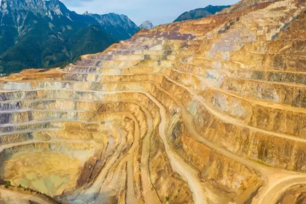 Guinea: Accidente fatal obliga a Winning a suspender operaciones en proyecto de hierro Simandou