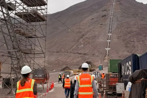Techint avanza con una obra en Chile para abastecer a una minera con agua del Pacífico y quiere extender el negocio a la Argentina