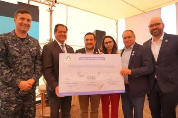 Puerto Abierto S.A. recibe concesión de 75 hectáreas para desarrollo de actividad portuaria en Bahía de Mejillones