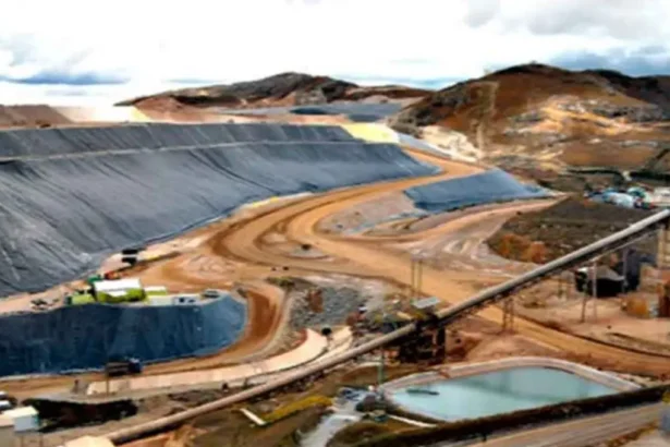 Proyectos mineros en Perú demoran 40 años desde la exploración