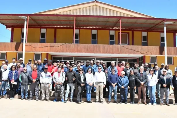 Exitoso seminario de seguridad para la pequeña minería reunió a productores en El Salado
