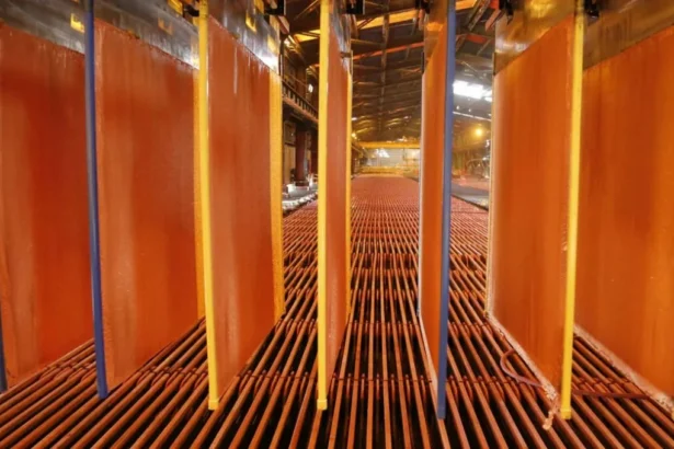 Cobre en pausa: un cuarto de la oferta mundial está paralizada por desafíos ESG y falta de licencias sociales