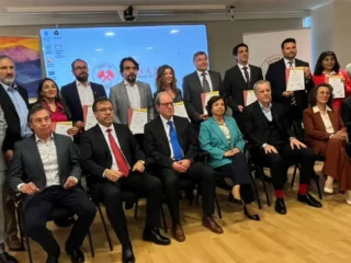 Destacan a 19 Profesionales Competentes en Recursos Mineros en Chile