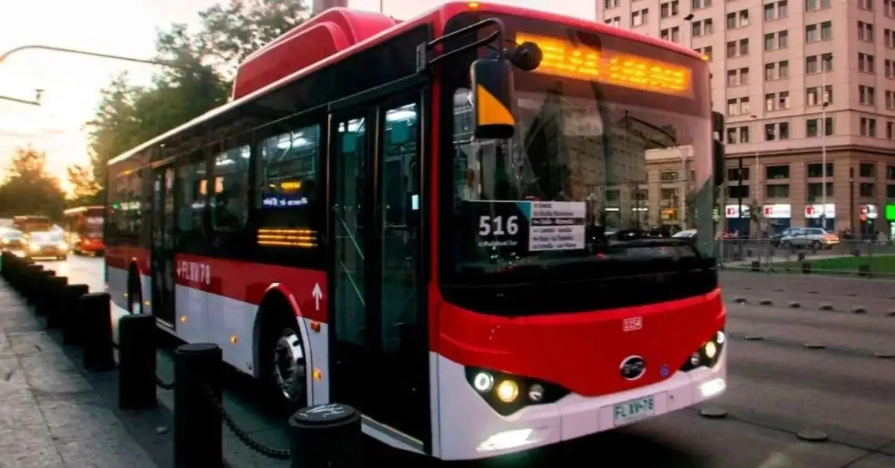 Feria laboral en La Florida ofrecerá 170 cupos para mujeres conductoras de la Red Movilidad Feria laboral en La Florida ofrecerá 170 cupos para mujeres conductoras de la Red Movilidad