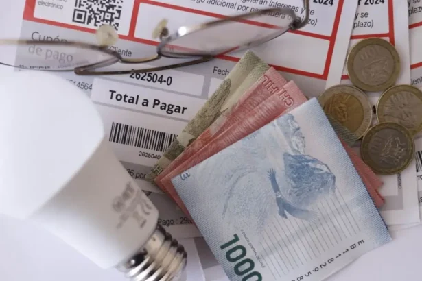 Así sería la devolución a clientes tras error en cálculo de cuentas de luz: baja promedio sería del 2%