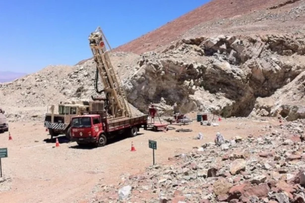 El modelo chileno: 70% de pequeños mineros opera con arriendos