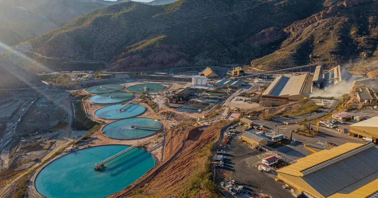 Grupo México aumenta ganancias en tercer trimestre por venta de minerales Grupo México aumenta ganancias en tercer trimestre por venta de minerales