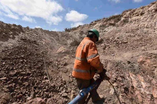 Región de Atacama: Autorizan $6.500 millones para apoyar a la pequeña minería local