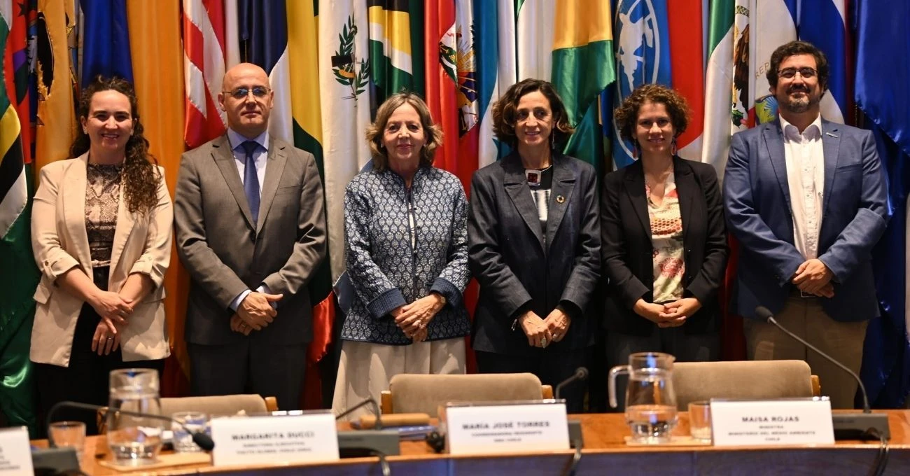 Chile fortalece su compromiso climático con diálogo público-privado hacia la COP30 Chile fortalece su compromiso climático con diálogo público-privado hacia la COP30