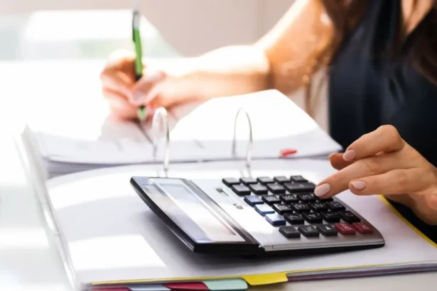 Feria laboral virtual ofrece 1.000 vacantes con sueldos superiores a $1 millón: revisa cómo postular