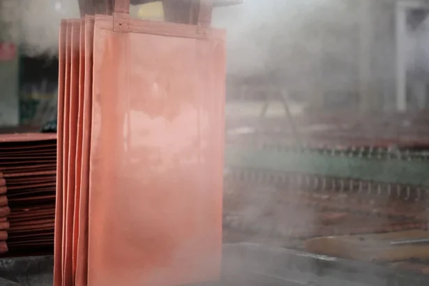 Producción de cobre en mina chilena de Anglo American caerá en 2026