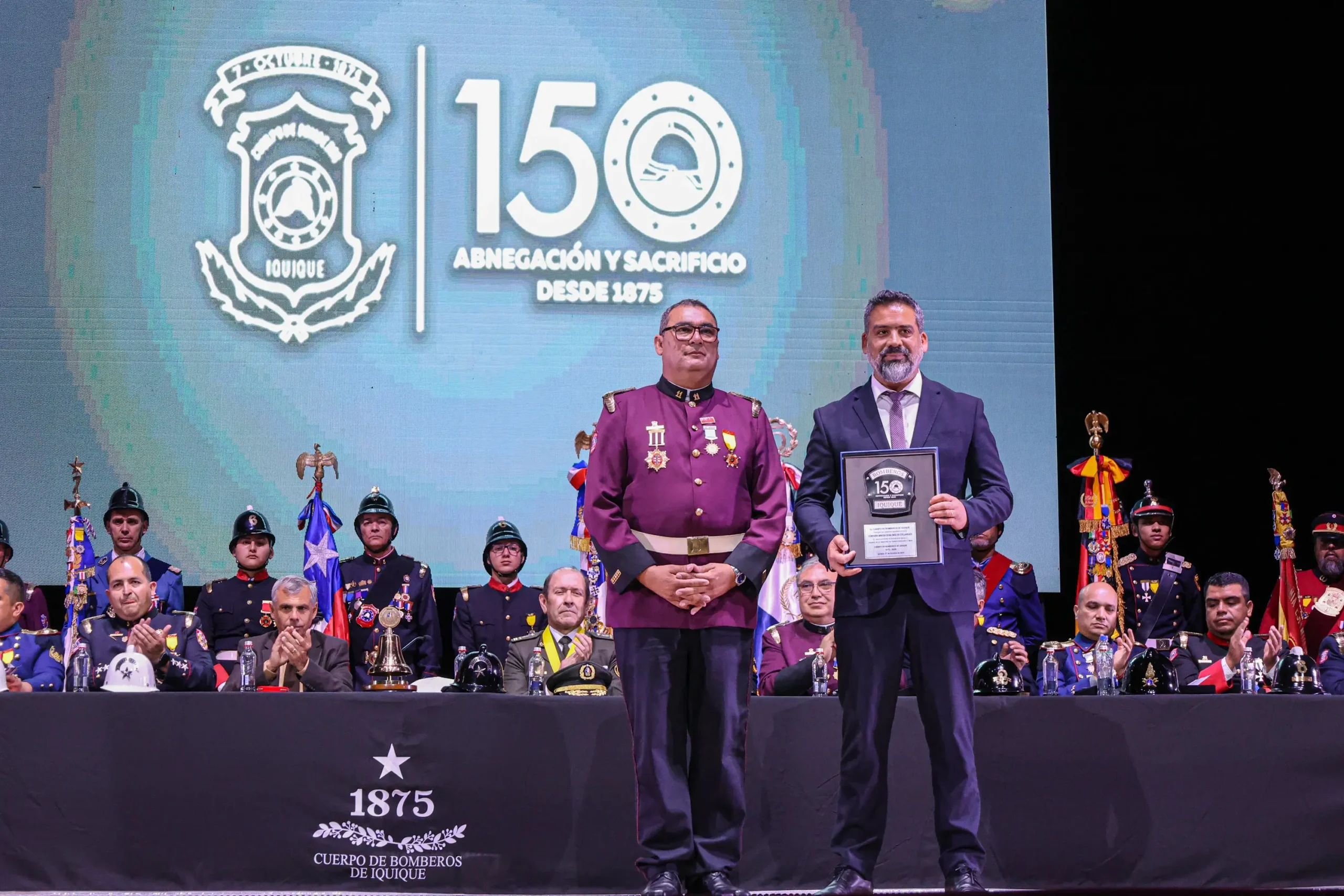 Collahuasi recibe reconocimiento del Cuerpo de Bomberos de Iquique