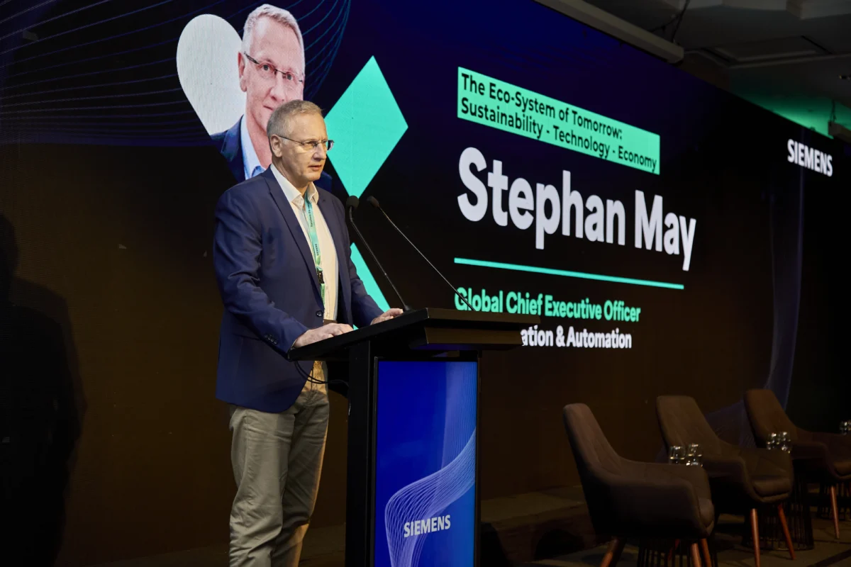 Siemens reúne a líderes globales y nacionales para proyectar el nuevo ciclo de transformación energética y minera desde Chile Siemens reúne a líderes globales y nacionales para proyectar el nuevo ciclo de transformación energética y minera desde Chile