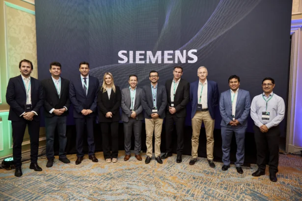 Siemens reúne a líderes globales y nacionales para proyectar el nuevo ciclo de transformación energética y minera desde Chile