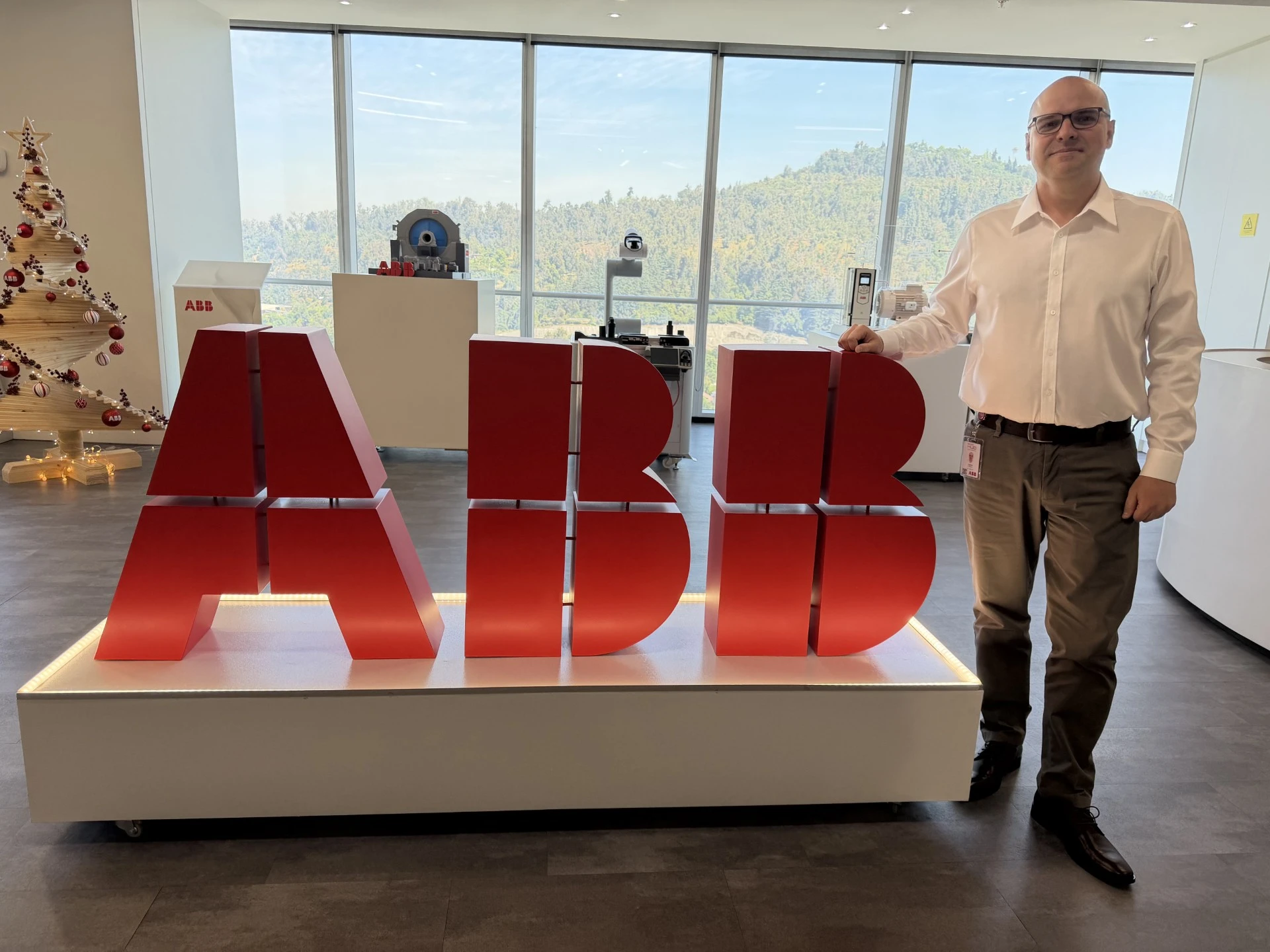 Minería sin contratiempos: ABB Distribution Solutions impulsa electrificación inteligente para garantizar continuidad operacional