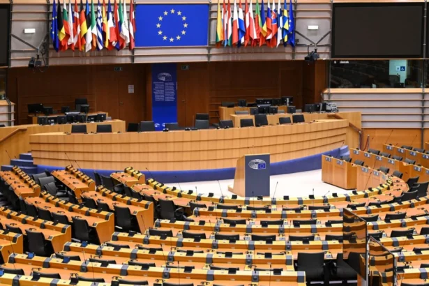 Bruselas acelera un plan para reducir su dependencia de materias primas críticas provenientes de China