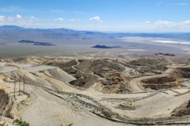 Scorpio Gold perfora 24,67 metros con una ley de 1,85 g/t de oro, en zona de mineralización del distrito de Manhattan, Nevada