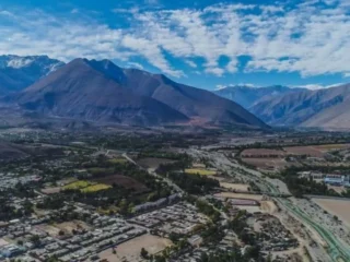 Vecinos de El Molle llevan al Tribunal Ambiental su impugnación a la evaluación del proyecto minero Arqueros