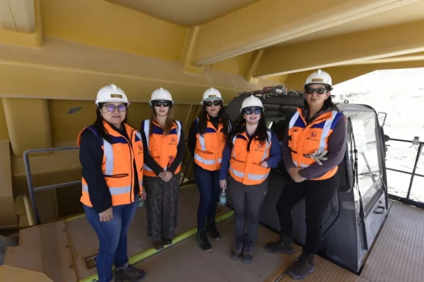 Empresas de Antofagasta visitan Minera El Abra en experiencia inédita clave