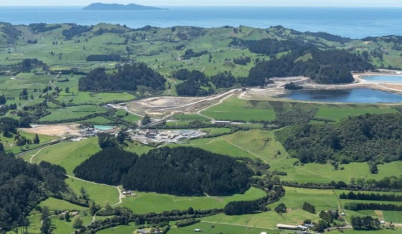 OceanaGold extiende mineralización de alta ley en Wharekirauponga y recibe el borrador de la decisión y las condiciones para aprobar el proyecto Waihi North