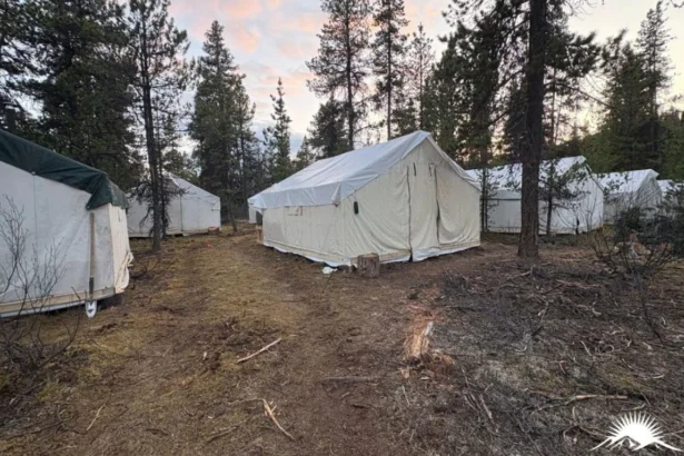 Perforación de minerales Sun Summit Intervalo más fuerte hasta la fecha en la zona del arroyo distrito de Toodoggone, Columbia Británica.