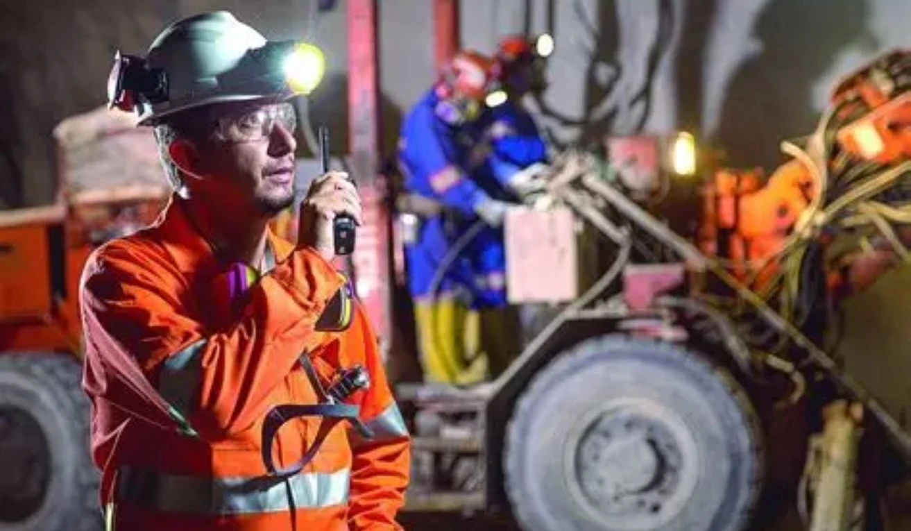 SENCE y Mine Class impulsan 8 cursos gratuitos para mujeres en minería