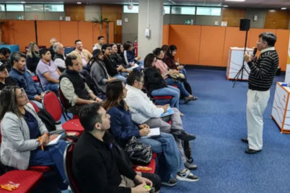 Pymes de Calama se capacitan en uso estratégico de Inteligencia Artificial en nuevo taller impulsado por Codelco