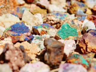 Canadá impulsa estrategia histórica para asegurar suministros de minerales críticos por US$ 6.4 mil millones