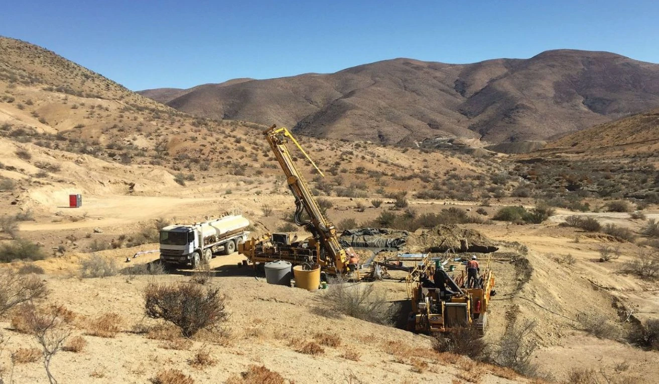 Hot Chili amplía el potencial de Costa Fuego con un hallazgo clave en La Verde