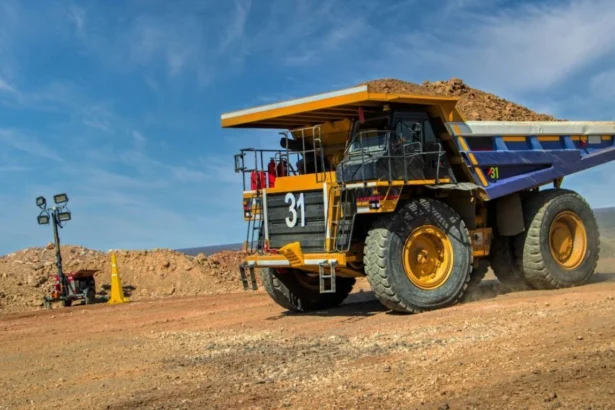 Renovables ganan terreno en la minería: estudio confirma reducción significativa de emisiones en la producción de cobre
